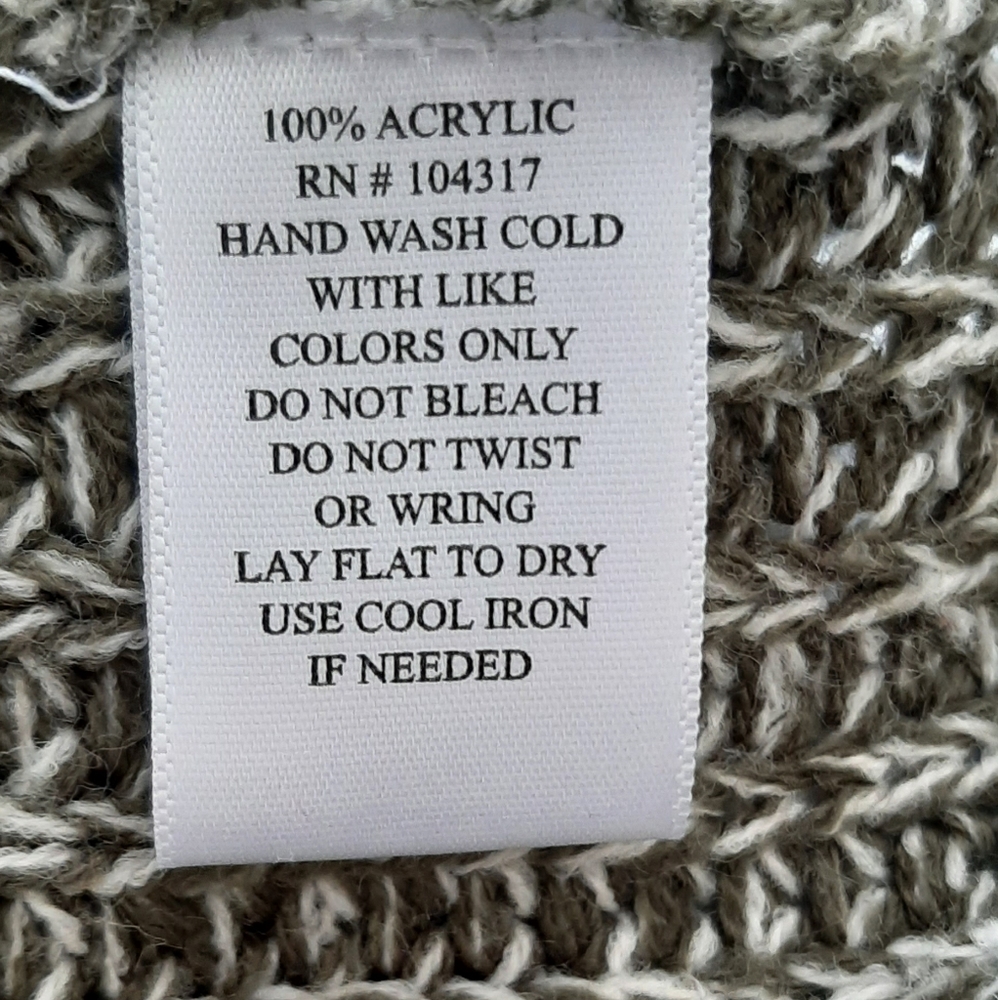 Derek heart olive green cream mix soft turtleneck sweater.  Size L. - Picture 6 of 6